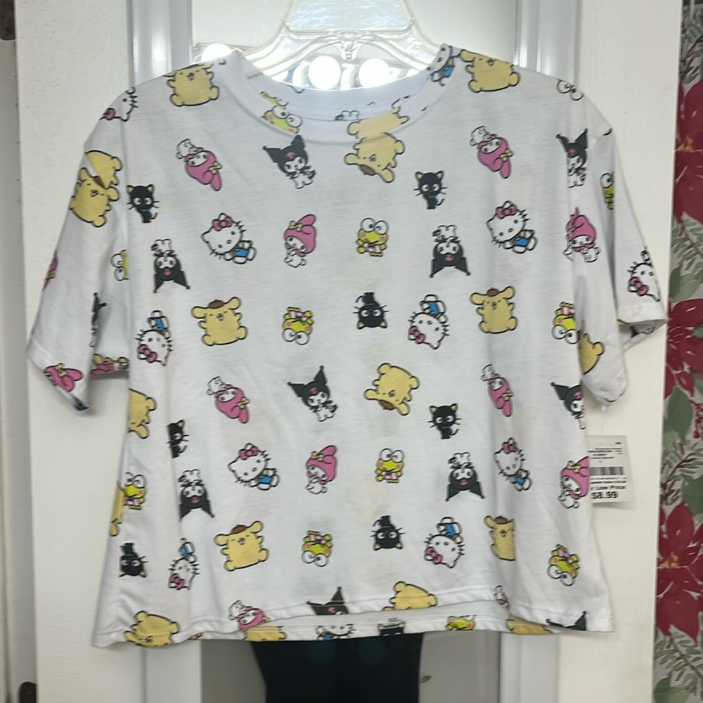 Juniors size large hello kitty shirt